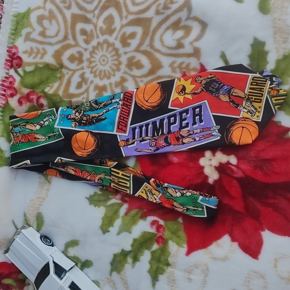 ๐ Tie - Picture 2 of 9